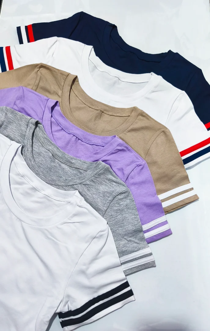 " Remera Líneas Baby Tee " Algodon con Lycra - Imagen 4