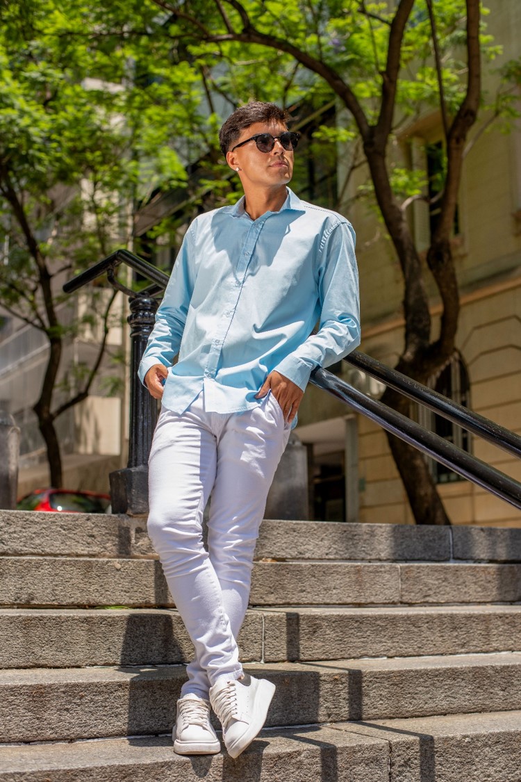 Lima - Camisa de Poplin Elastizada Celeste - Imagen2.jpg