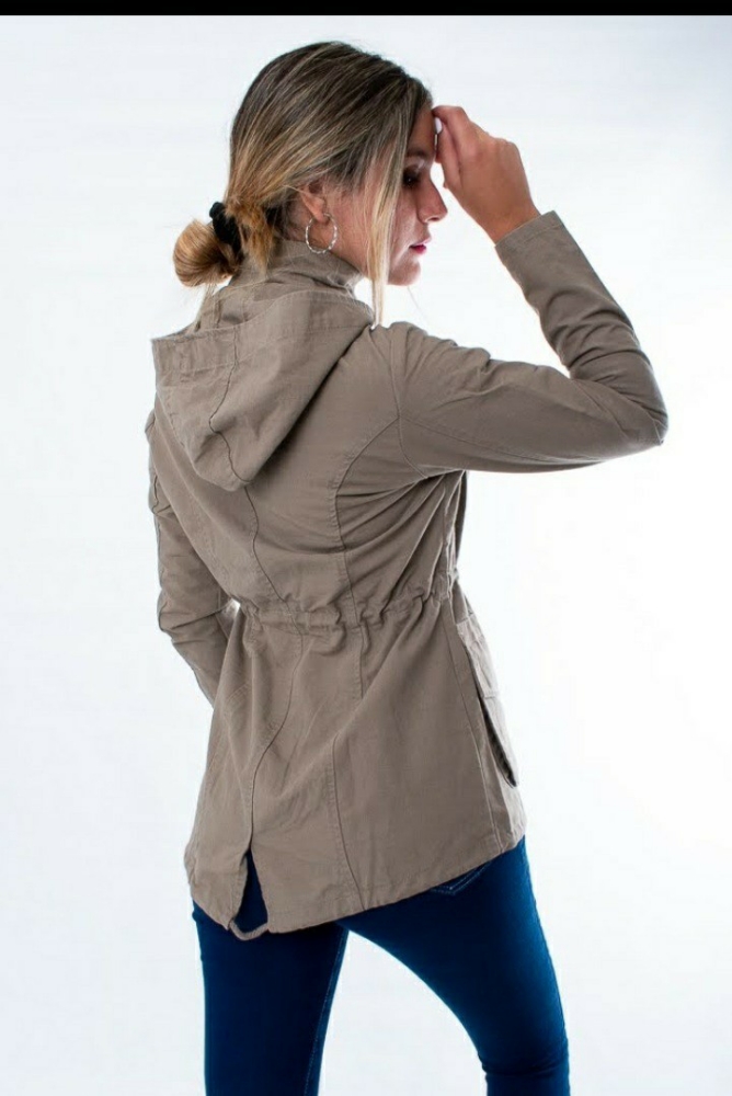 Parka de Dama Liviana ( Gabardina) - Imagen 2