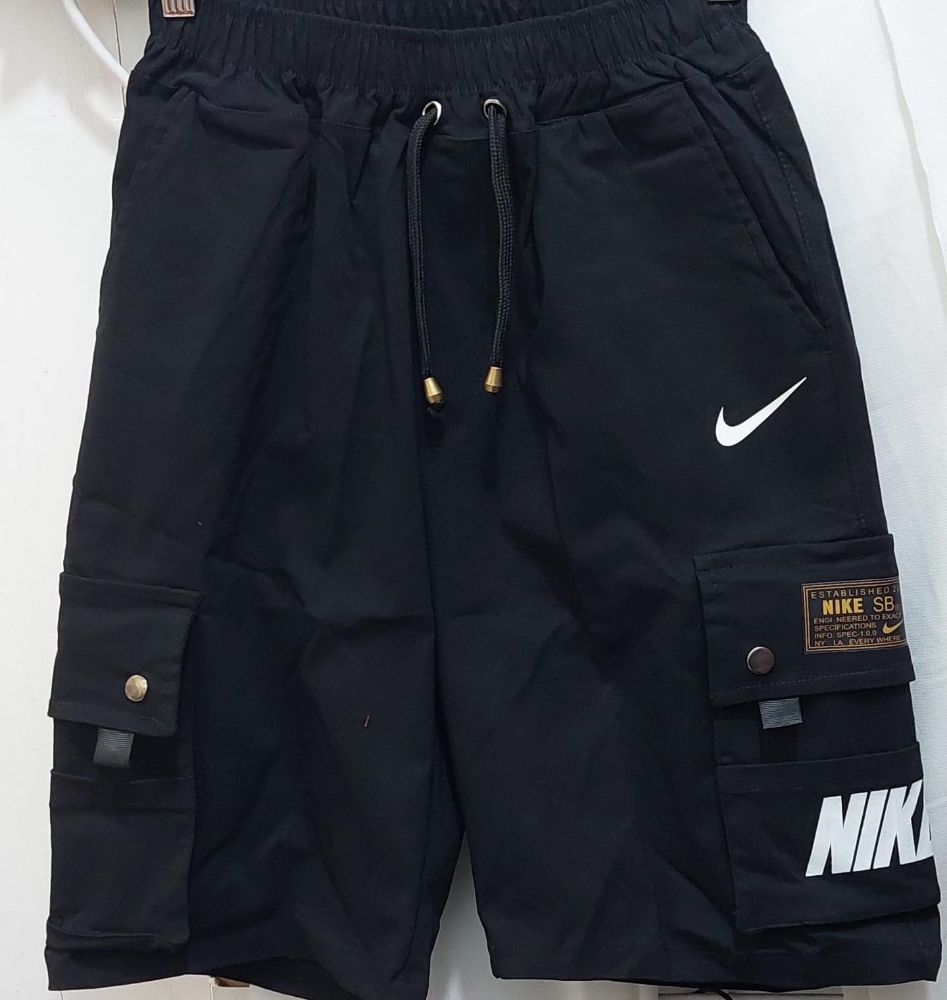 Short con Botones - Imagen 3