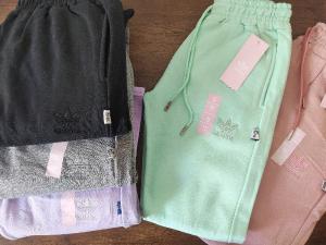 Jogger Adidas Frisado Liso