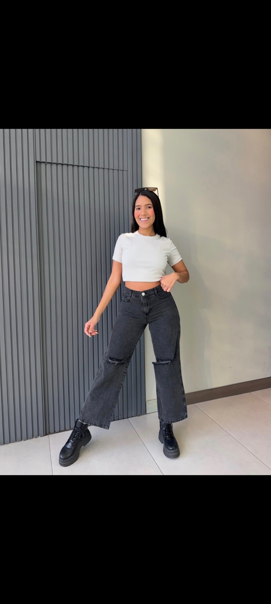 Wide Leg Gris con Rotura - Imagen 3