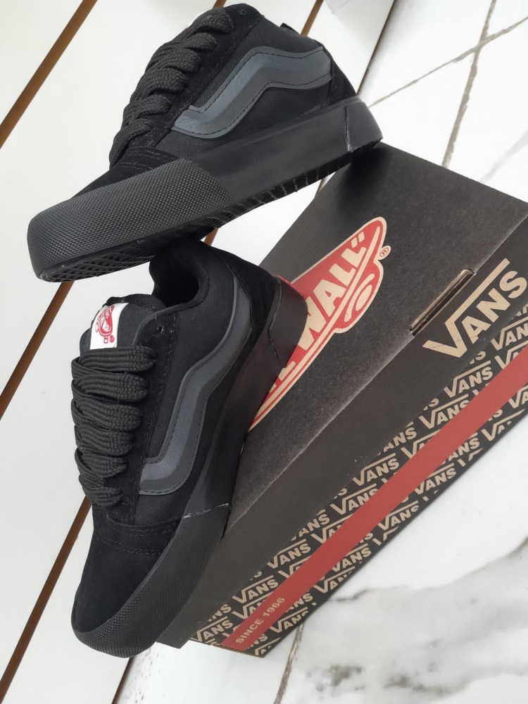 Van Knu Negro - Imagen 3