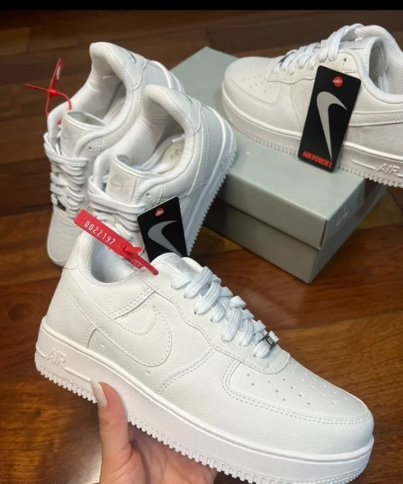 Nike Premium