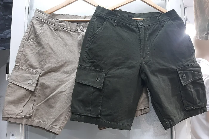 Bermudas Cargo Recto de Gabardina