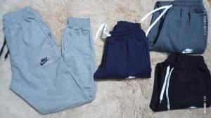 Jogger Nike Frizados