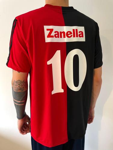 Camiseta Retro Newells ,homenaje a Maradona. - Miniatura 2