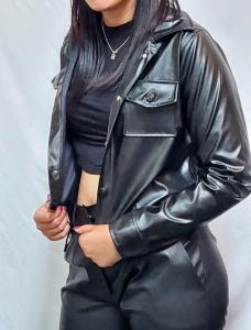 Campera Cuerina