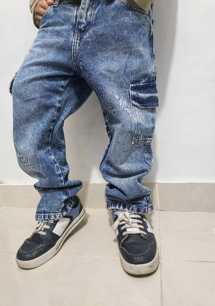 Jeans Oversize Cargo de Niño - Imagen 2