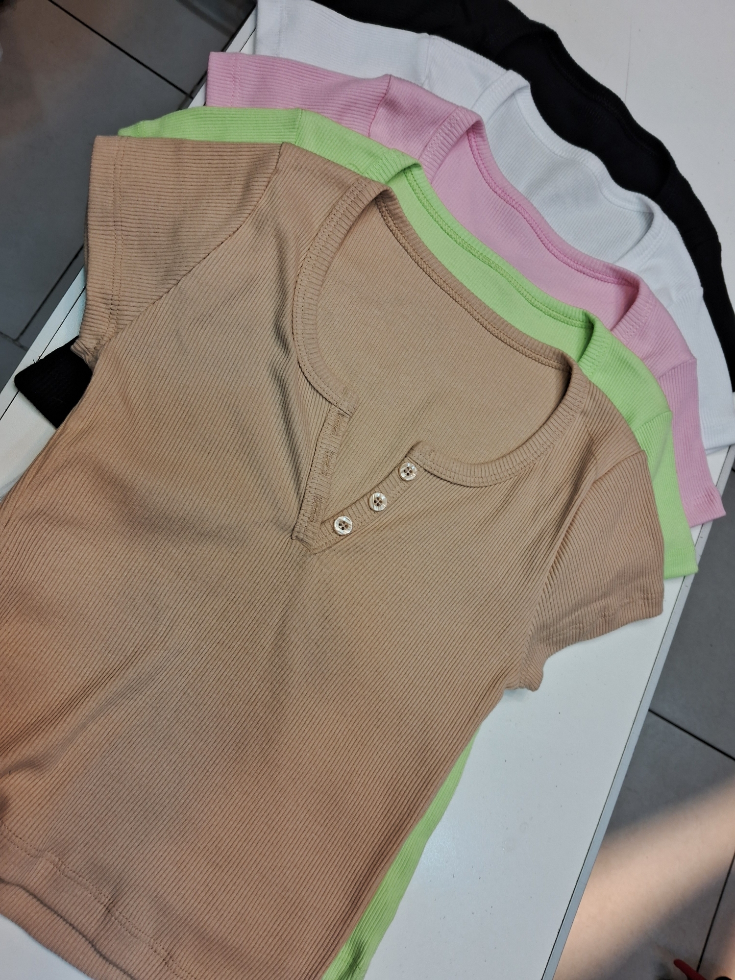 Remera Basica Botones - Imagen 3