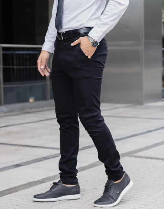 Pantalon Chino Negro