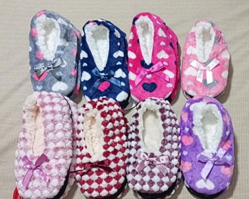 Pantuflas con  Corderito/polar Soft