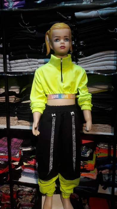 Buzo Corto Fluor Nena