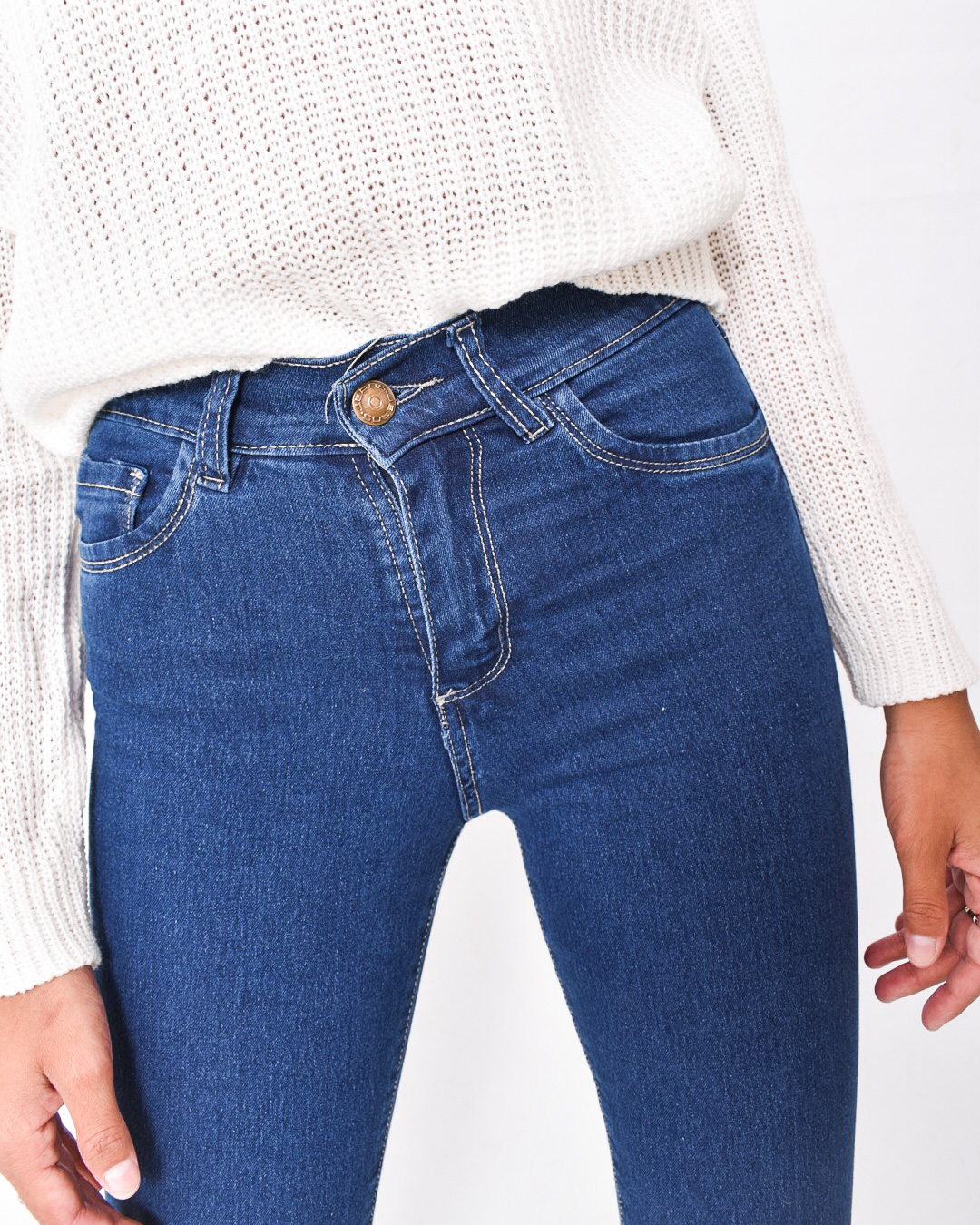 9004 Pantalon Jean Chupin Azul Clásico - 9004.1.JPG