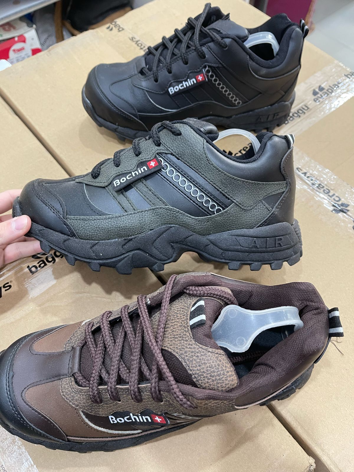 Zapatillas Bochin de Trabajo Trekking Puntera Reforzada Art.900 (36 al 48) - B900.jpg