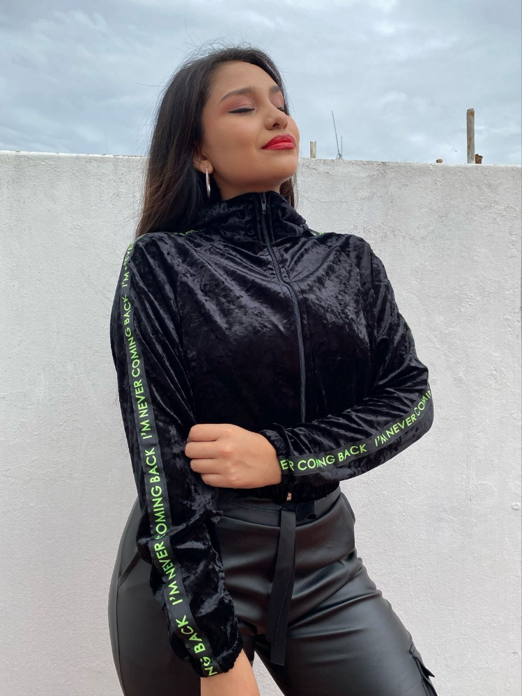 Campera Plush Manga Rangla con Cinta - Imagen 4