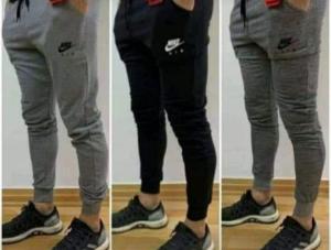 Jogging Frisado de Hombre