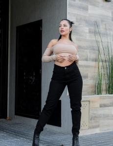 Jeans Mom Negro Dama