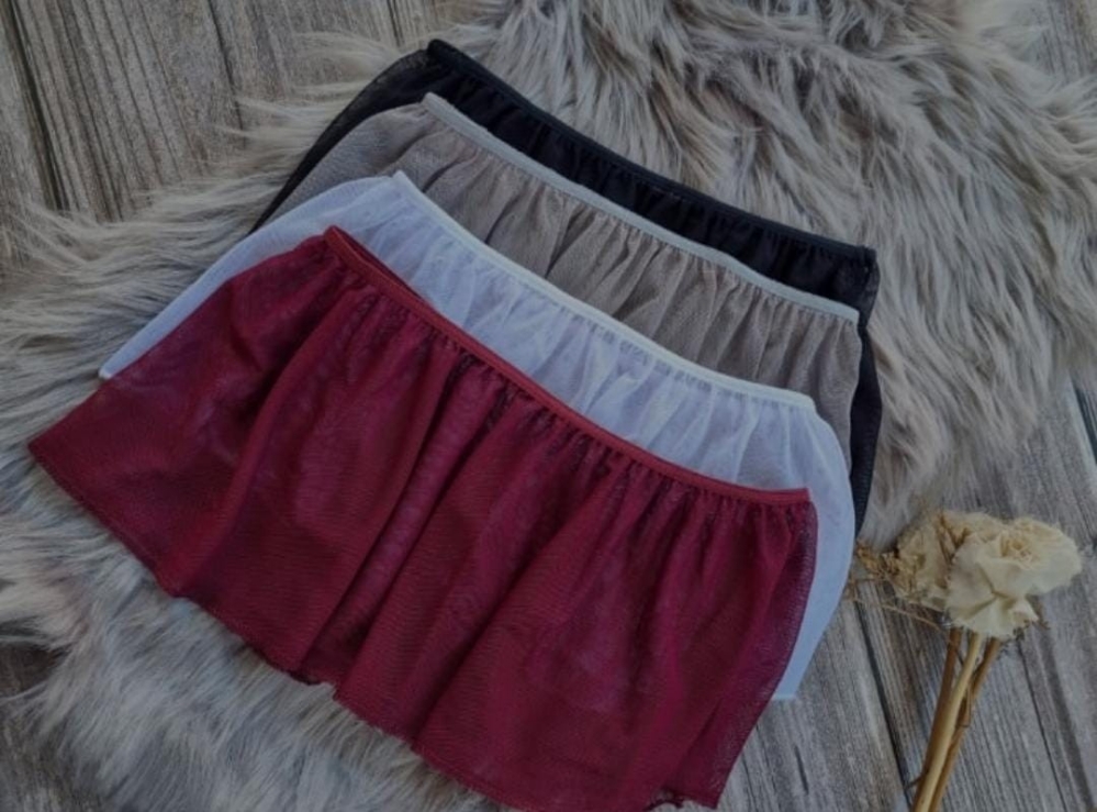 Conjunto Erótico Tul con Pollerita Less Regulable - Imagen 6