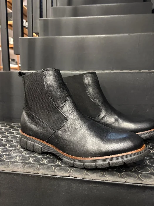 Bota Modelo Becerra Black Cuero Vacuno