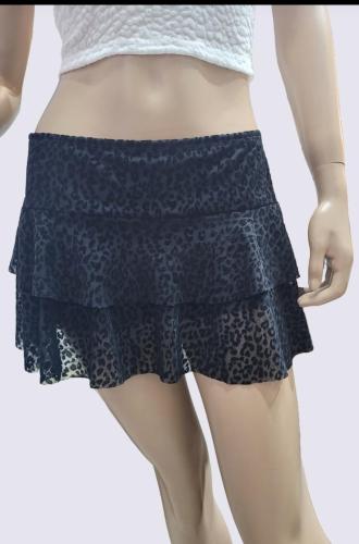 Short  Pollera de Tull  y Textura - Miniatura 2