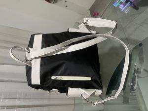 Mochila y Cartera Impermeable Bolsillo Atrás - Miniatura 3