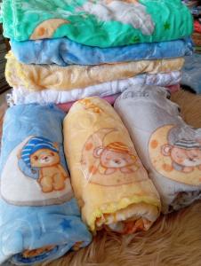 Mantitas de Bebé Estampadas Plush