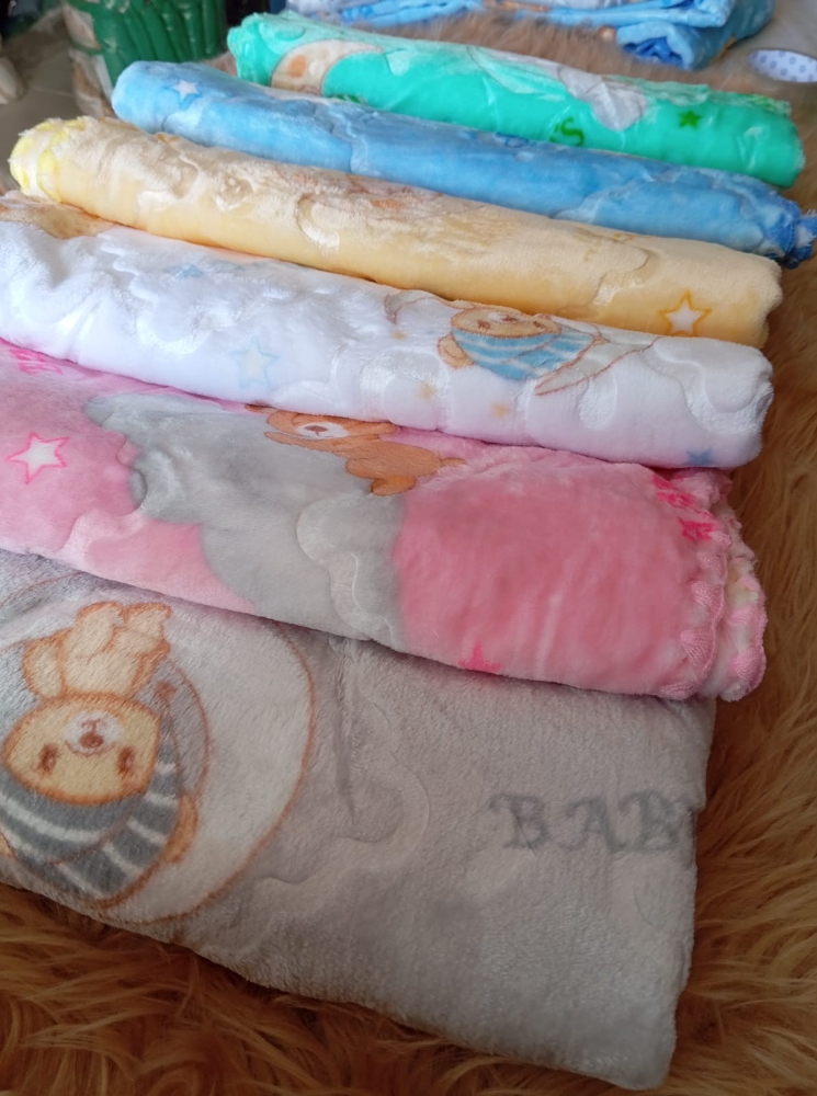 Mantitas de Bebé Estampadas Plush - Imagen 2