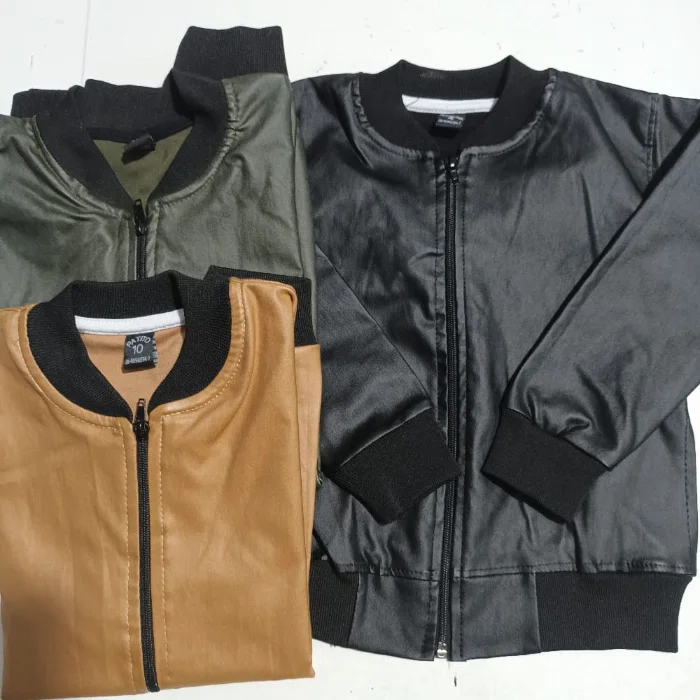 Bomber Engomada
