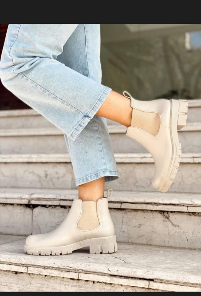 Botas de Lluvia Negro Beige, y Verde - Imagen 3