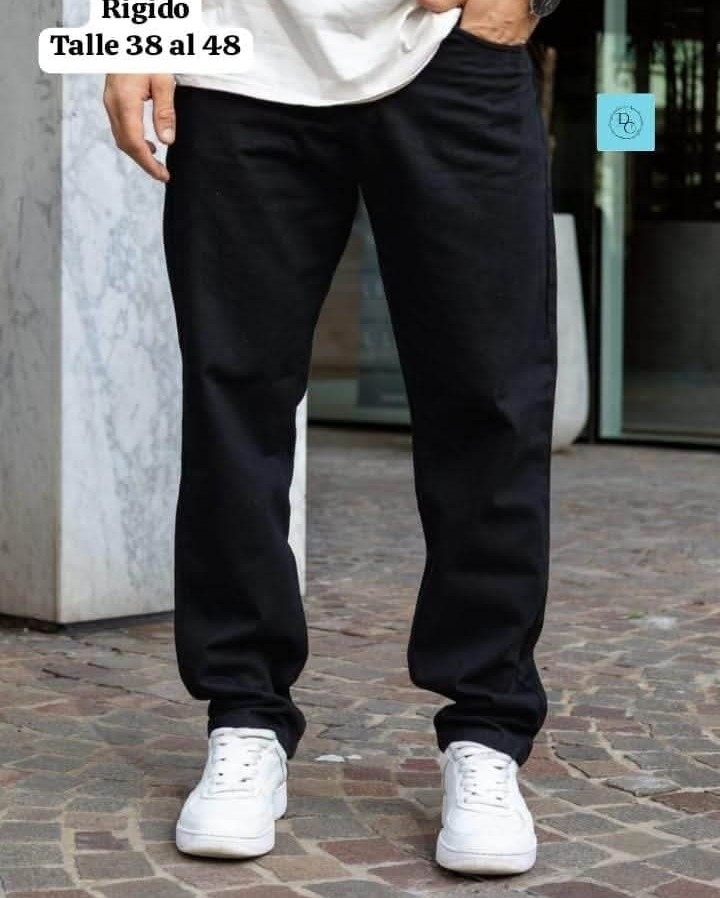 Jean Clásico Recto Negro Hombre Rígido Mom - Imagen 1