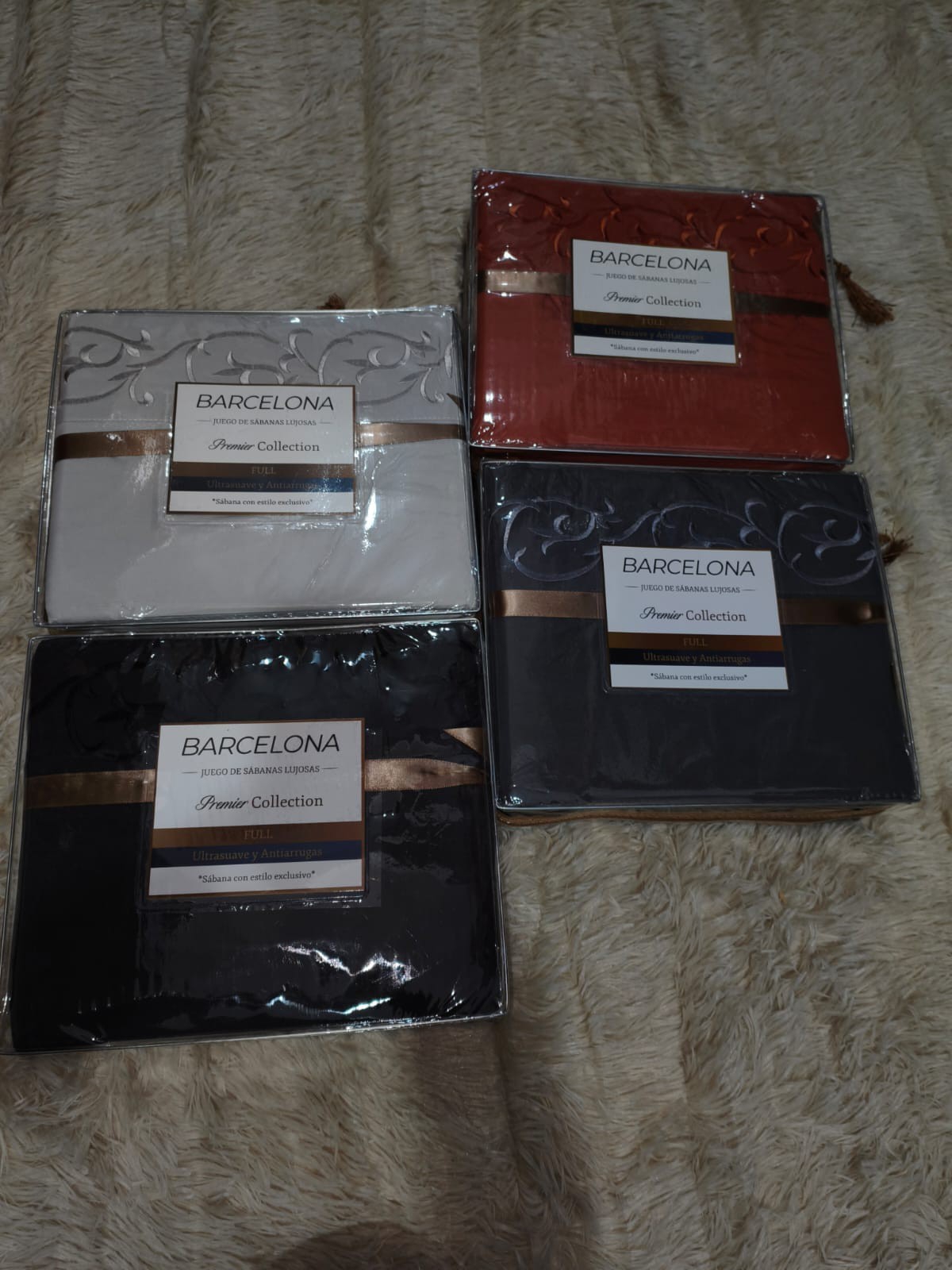 Juegos de Sábanas Lisas Brodery
más Cortina Tamaño Full
marca Barcelona - Imagen 2