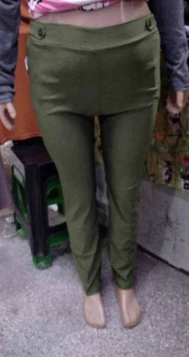 Pantalon Bengalina con Botón Talles Especiales