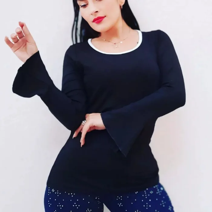 Art.5117 Remera Escote Combinado con Manga Evase