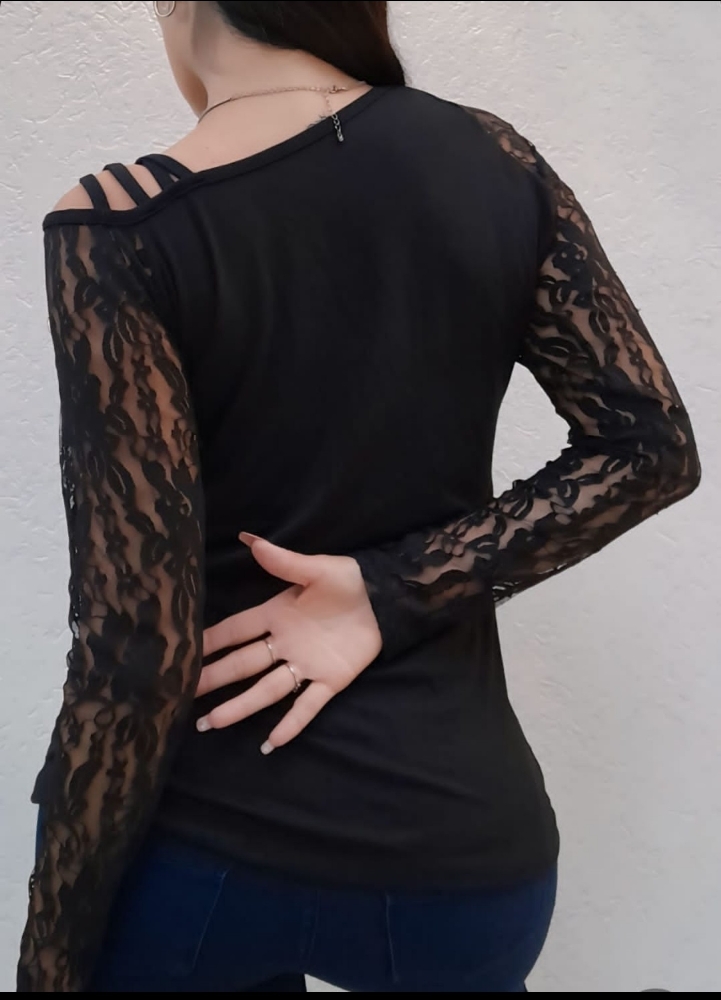 Art.5107 - L  Remera Asimetrica con Bretel  en  el  Hombro - Imagen 3