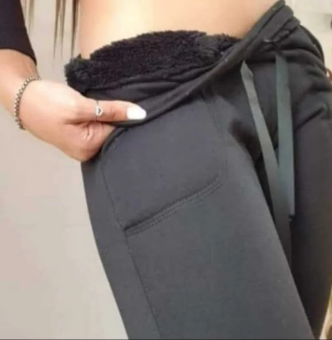 Jogers con Piel  Mujer