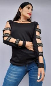 Art.2049 Remera con Brillo  en las Mangas