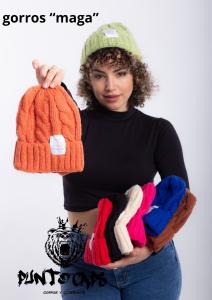 Gorros sin Piel "maga" Únicamente en Negro