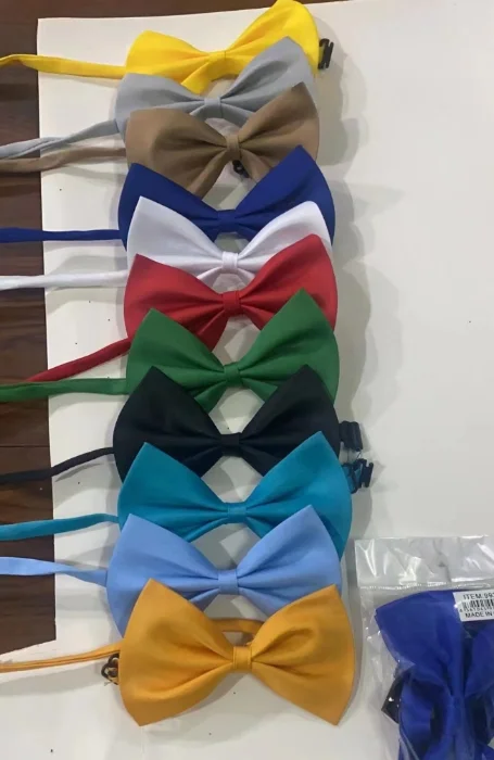 Oferta Moños de Vestir de Niños