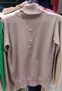 Poleras con Cuello Alto de Bremer Lisas