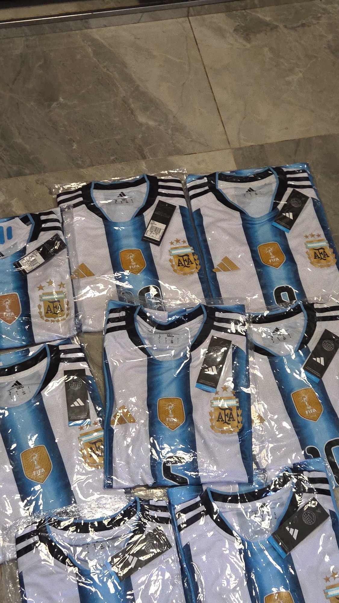 Camiseta Selección, Versión Jugador Escudo Termosella ,pack 10 a $ 320,000 - Imagen 4
