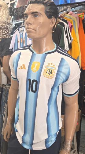 Camiseta  W26 Bordada Pack de 10 Camisetas  $150,000  2 Pack  $280000  3 a $390,000