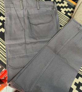 Pantalón Cargo Gabardina Grafa Gris Triple Costura - Miniatura 3