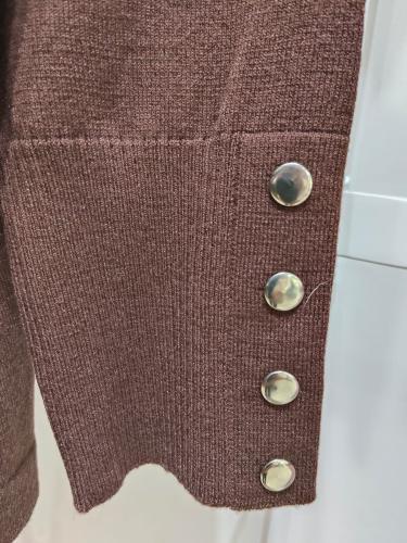 Sweater con Tachas en los Puños - Miniatura 2