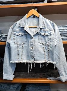 Camperas Jeans con Tachas