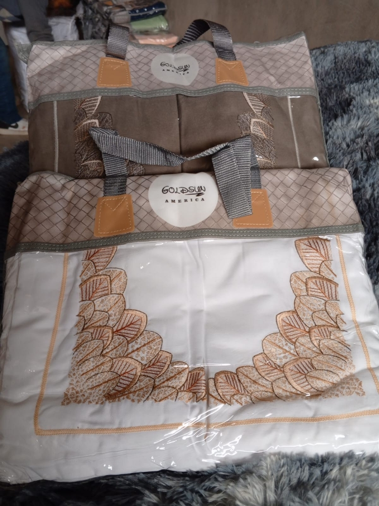 Juegos de Sabánas Goldsun con Fundas de Almohadas Bordadas, 1800 Hilos Bordados - Imagen 8