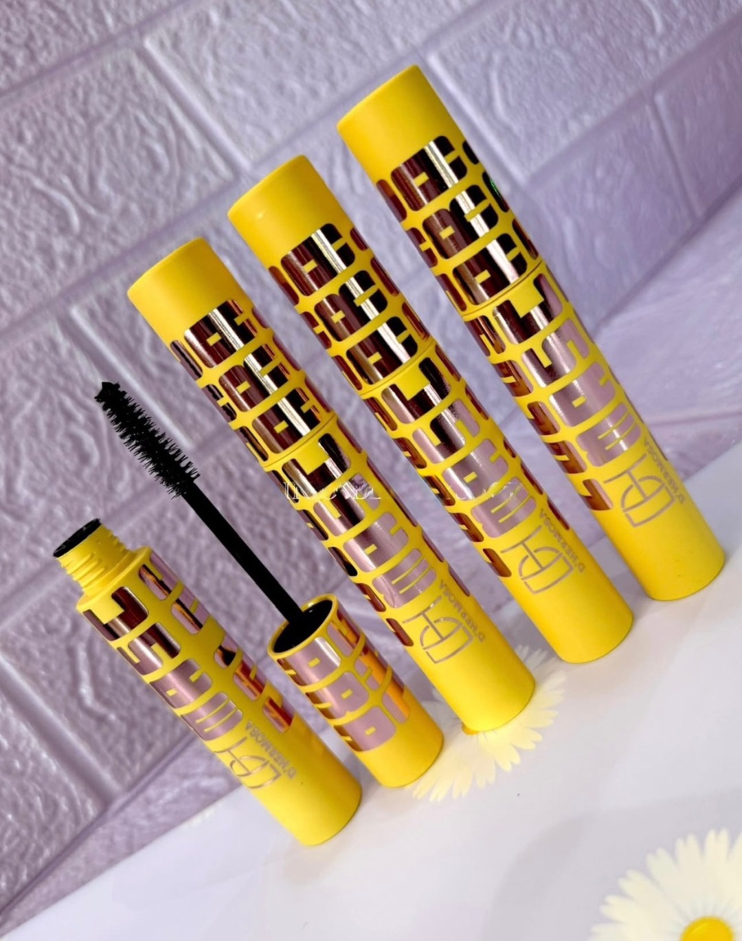 Mascara de Pestañas Negro (dupe de Maybelinne) - Imagen 2