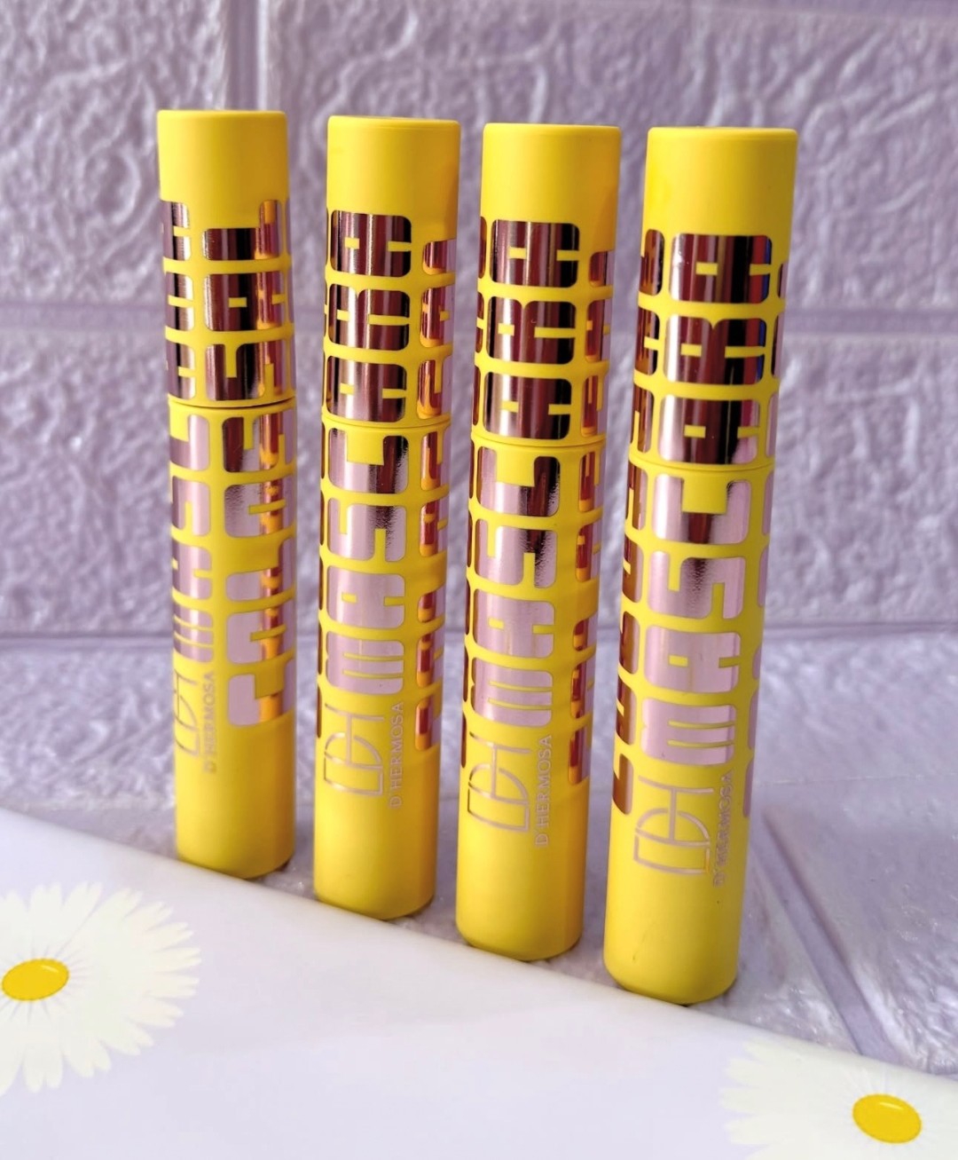 Mascara de Pestañas Negro (dupe de Maybelinne) - Imagen 3