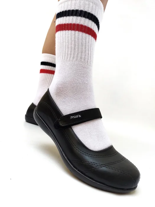 Guillermina Colegial Cuero con Velcro