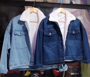Campera Mom Mujer con Corderito Azul Marino - Miniatura 3